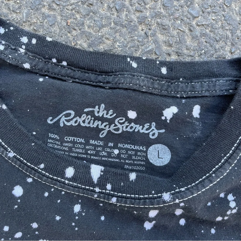 The Rolling Stones Paint Splatter Graphic Band Tee Shirt Large - Picture 3 of 3